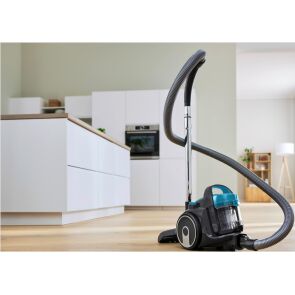 odkurzacz-bezworkowy-bosch-serie-2-bgs05x240-w-pokoju.jpg