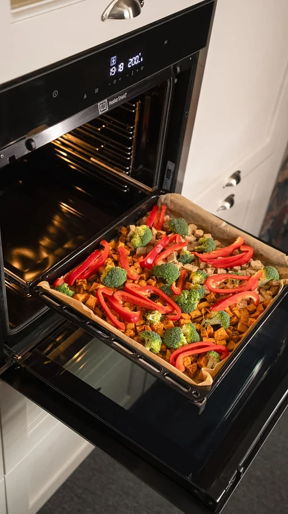 piekarnik-elektryczny-kernau-kbo-1071-s-tc-b-smart-cooking-6.webp