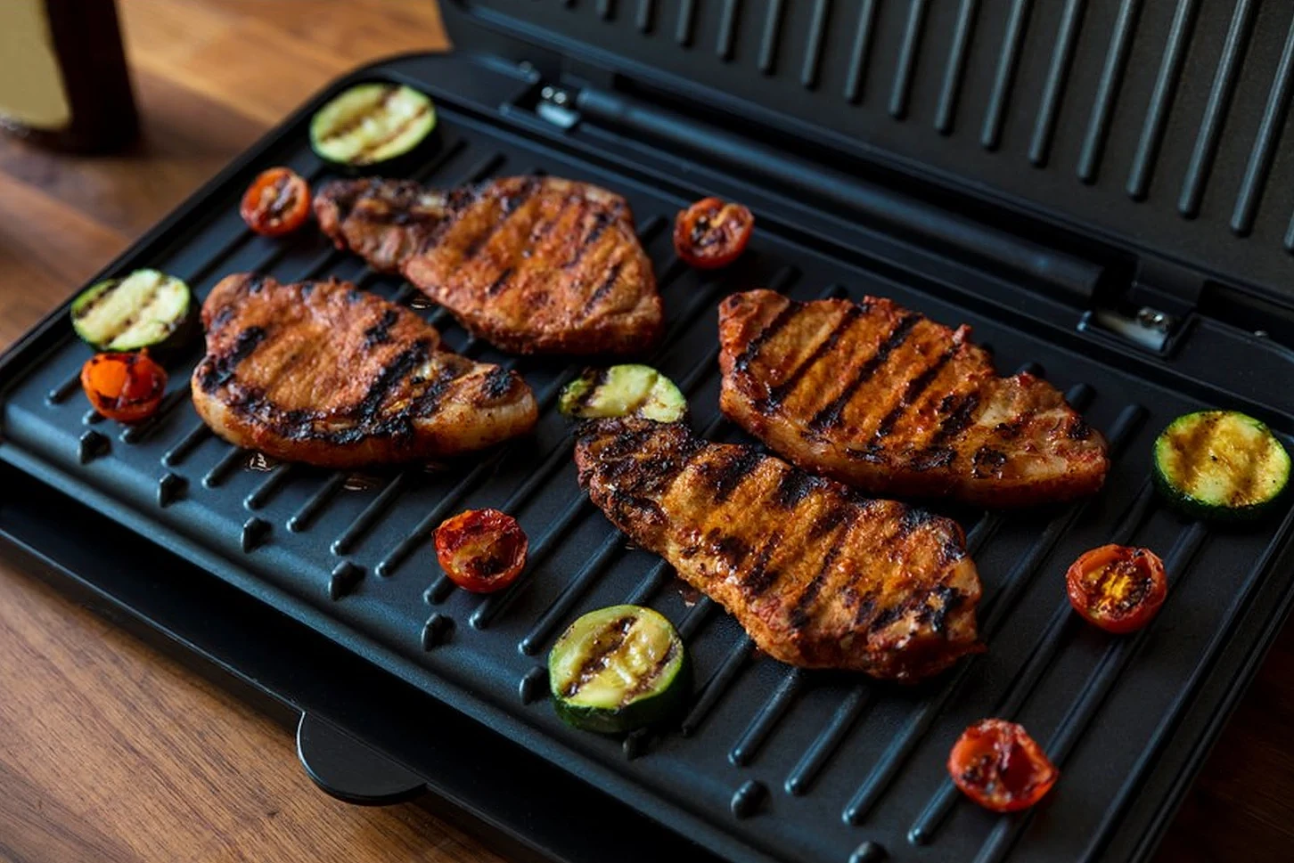 grill-elektryczny-george-foreman-25820-56-7.webp