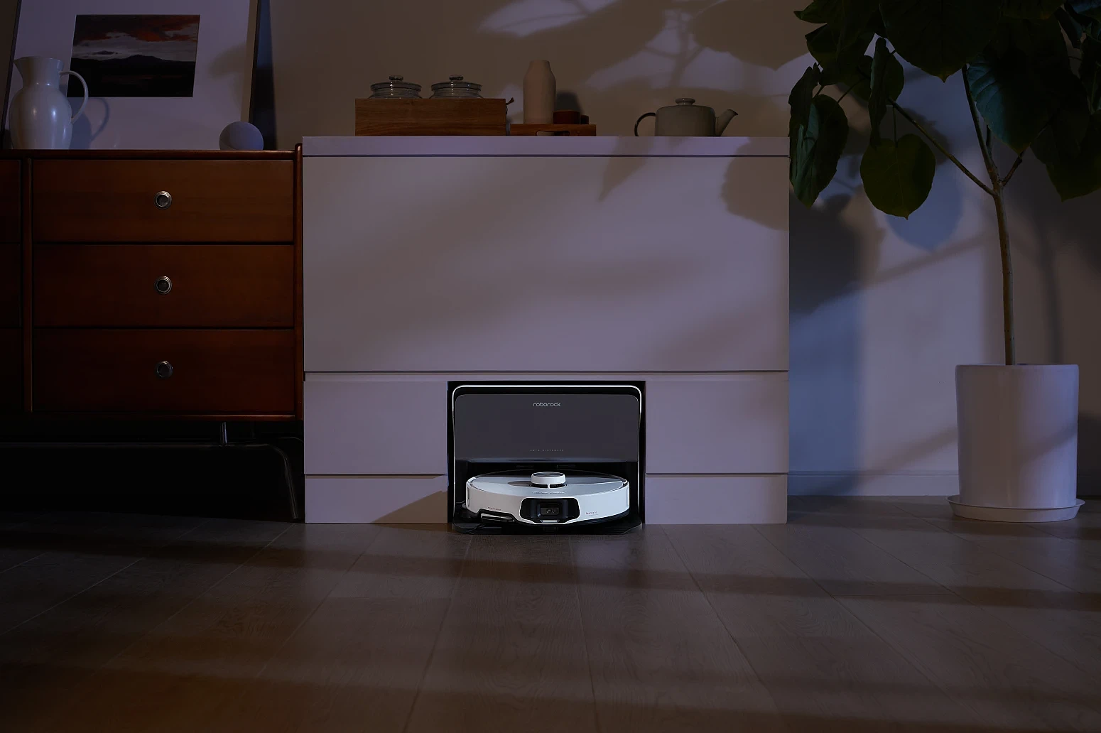 odkurzacz-automatyczny-roborock-s8-maxv-ultra-4.webp