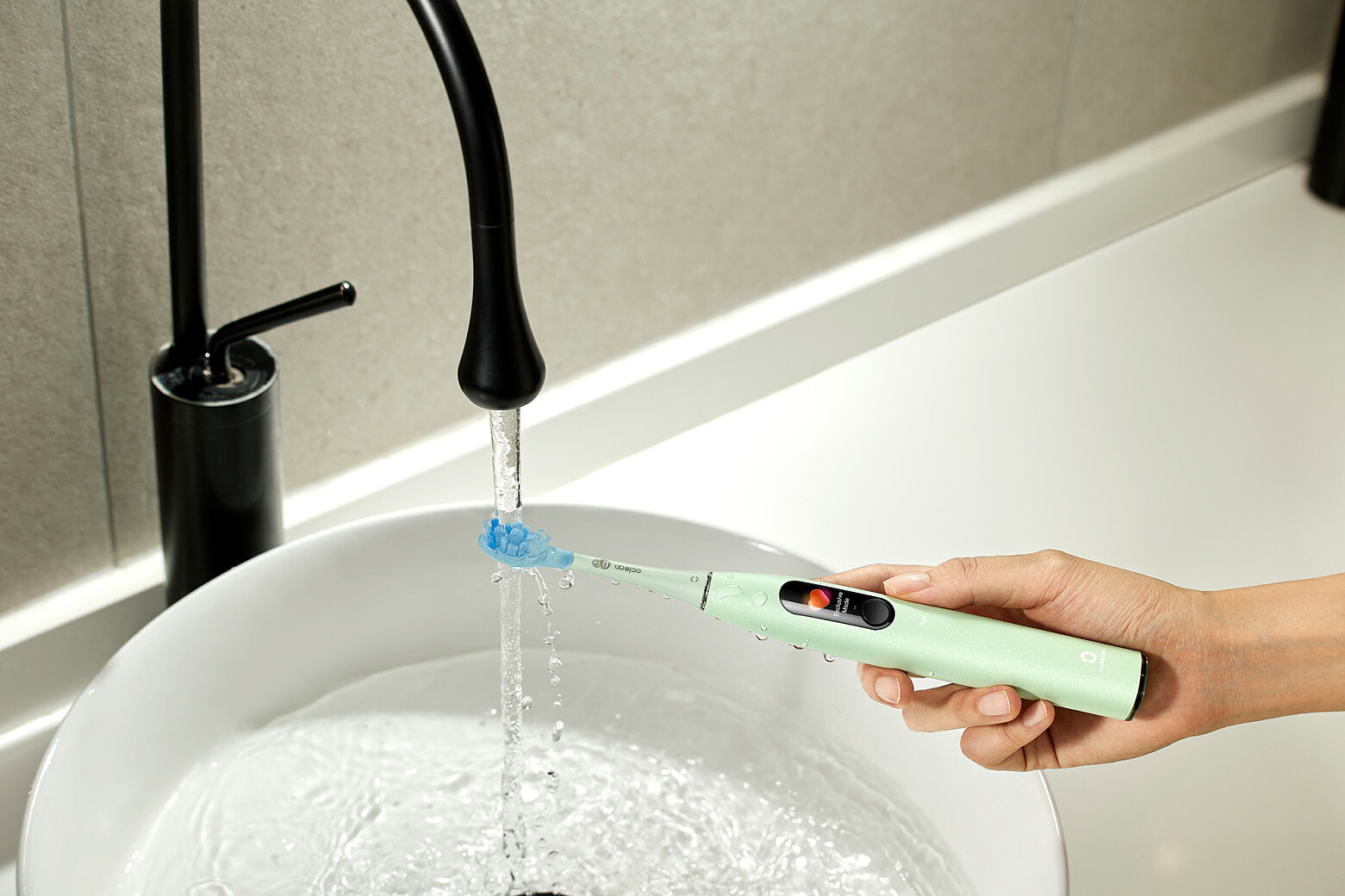szczoteczka-soniczna-oclean-x-ultra-mietowa-11.jpg