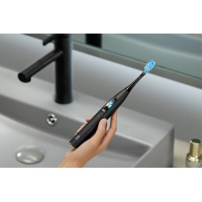 szczoteczka-soniczna-oclean-x-ultra-czarna-prezentacja-11.jpg