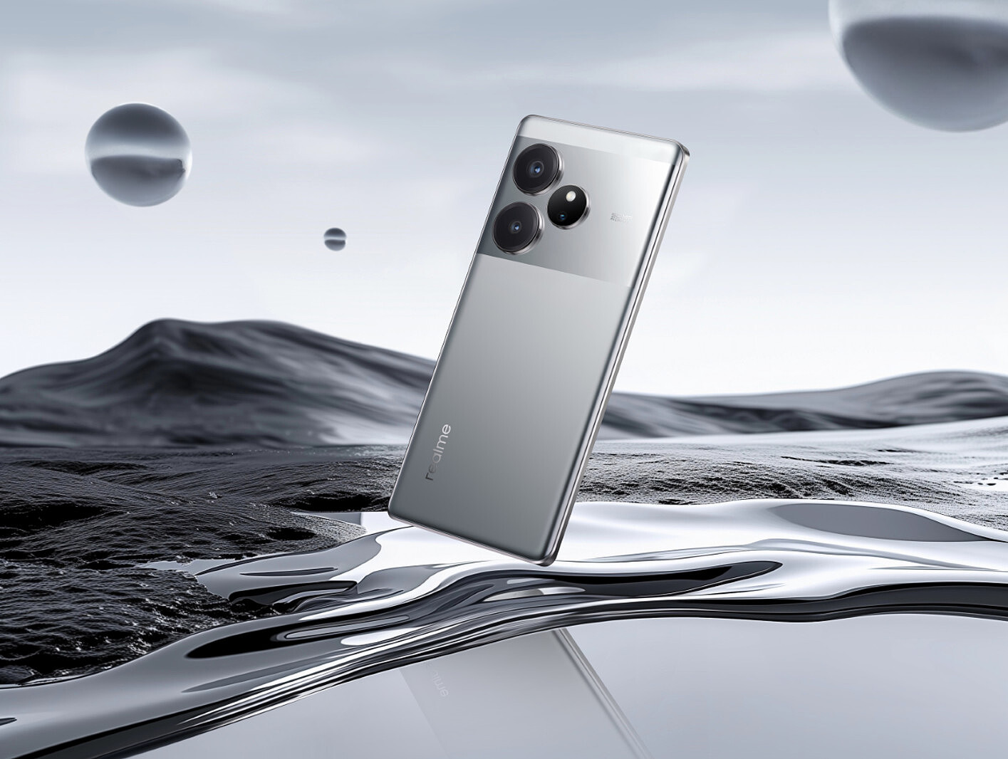 smartfon-realme-gt-6-16-512gb-5g-fluid-silver-11.jpg