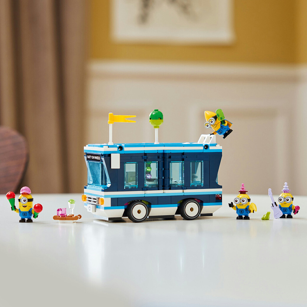 klocki-lego-minionki-imprezowy-autobus-75581-prezentacja-3.jpg