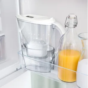 dzbanek-filtrujacy-brita-marella-cool-bialy-wklad-maxtra-pro-pure-performance-w-lodowce.jpg