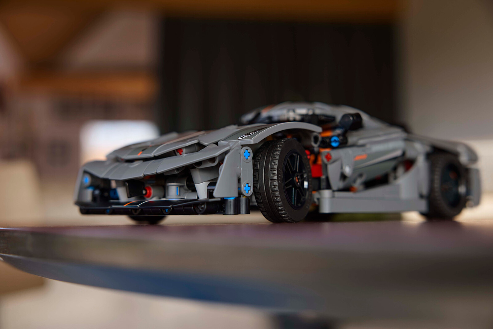 klocki-lego-klocki-lego-technic-szary-hipersamochod-koenigsegg-jesko-absolut-42173-7.jpg