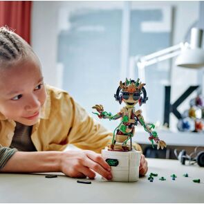 klocki-lego-marvel-tanczacy-groot-76297-ruchomy-zabawa-3.jpg
