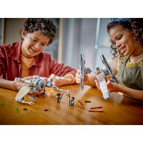 klocki-lego-star-wars-hybryda-tie-fightera-i-x-winga-75393-4.jpg