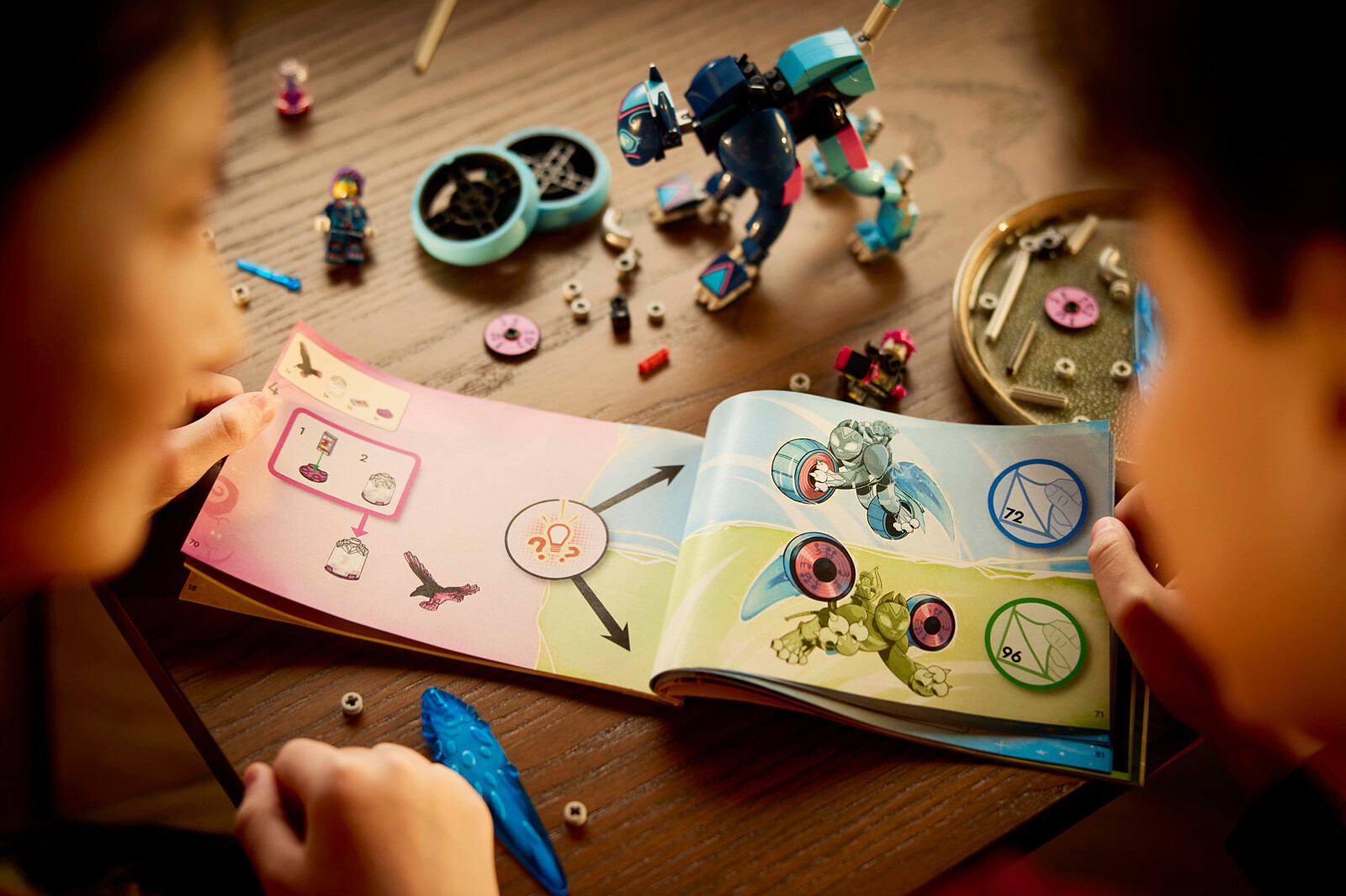 klocki-lego-dreamzzz-koci-motocykl-zoey-71479-3.jpg