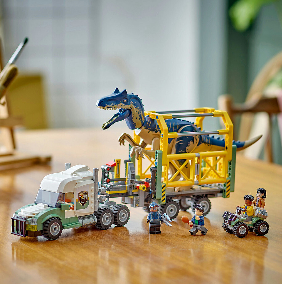 klocki-lego-jurassic-world-dinomisje-ciezarowka-do-transportu-allozaura-76966-zastosowanie.jpg