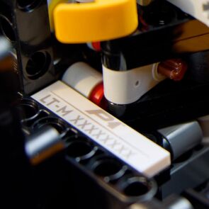 klocki-lego-technic-mclaren-p1-42172-11.jpg