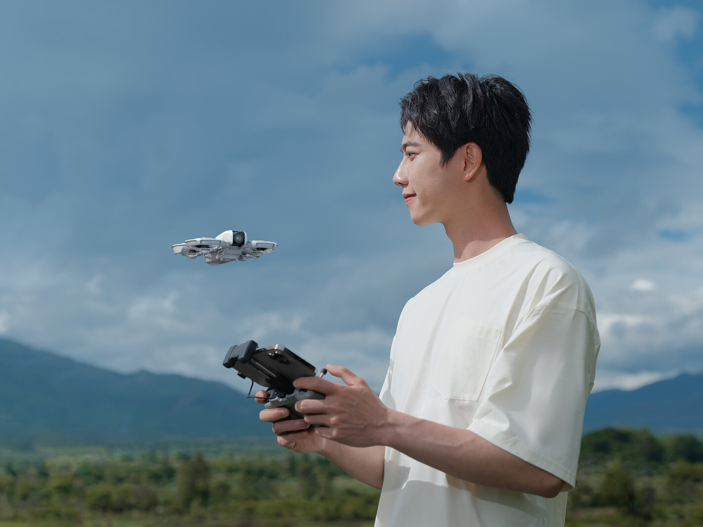 dron-dji-neo-fly-more-combo-24.jpg