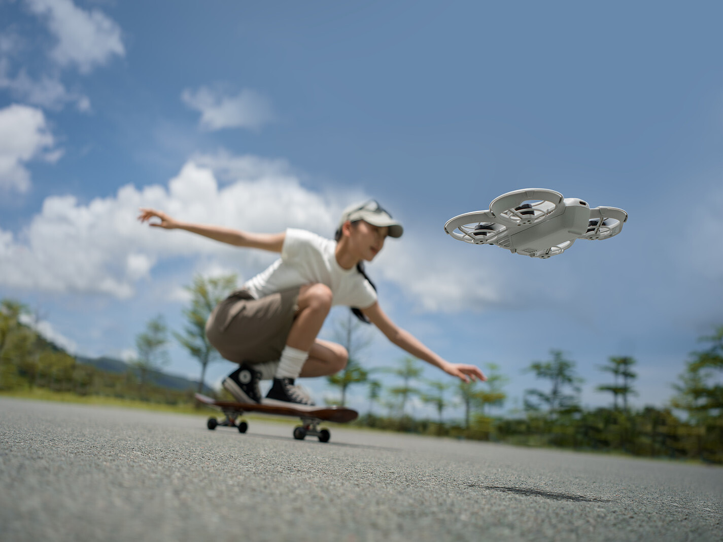 dron-dji-neo-fly-more-combo-14.jpg