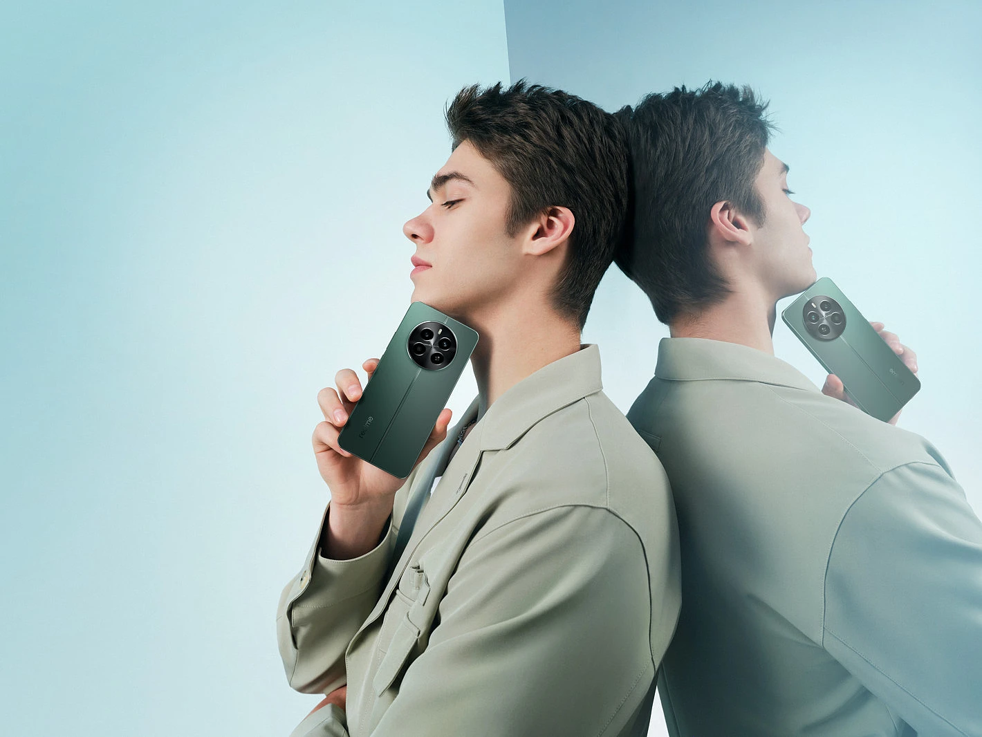 smartfon-relame-12-8-512-pioneer-green-9.jpg