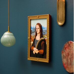 klocki-lego-art-mona-lisa-31213-na-scianie.jpg