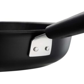 patelnia-do-nalesnikow-fiskars-hard-face-22-cm-raczka.jpg