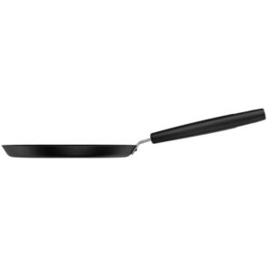 patelnia-do-nalesnikow-fiskars-hard-face-22-cm-bok.jpg
