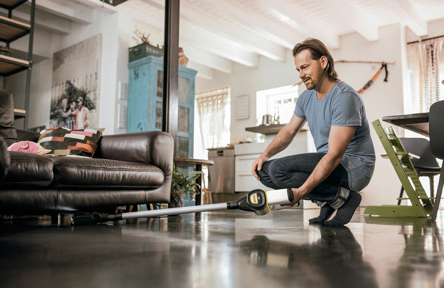 odkurzacz-pionowy-karcher-vc-6-cordless-ourfamily-1.198-677.0-5.jpg