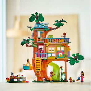klocki-lego-friends-spotkanie-w-domku-na-drzewie-przyjazni-42652-na-stole.jpg