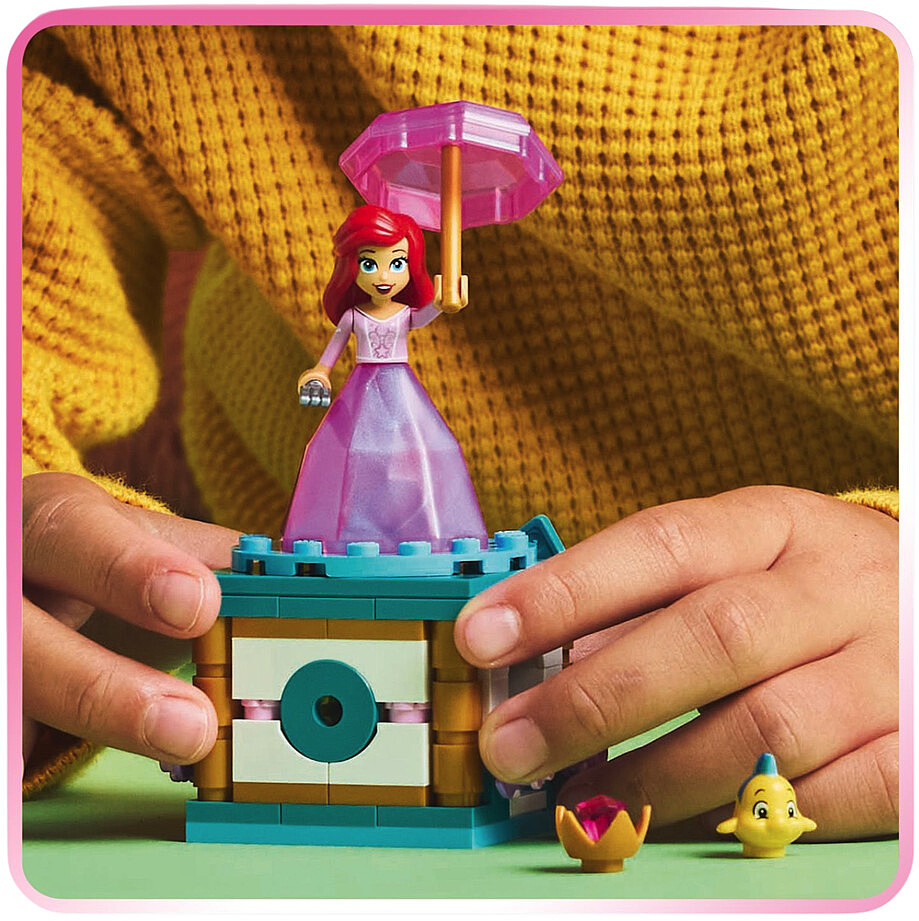 klocki-lego-disney-wirujaca-arielka-43259-zabawa.jpg