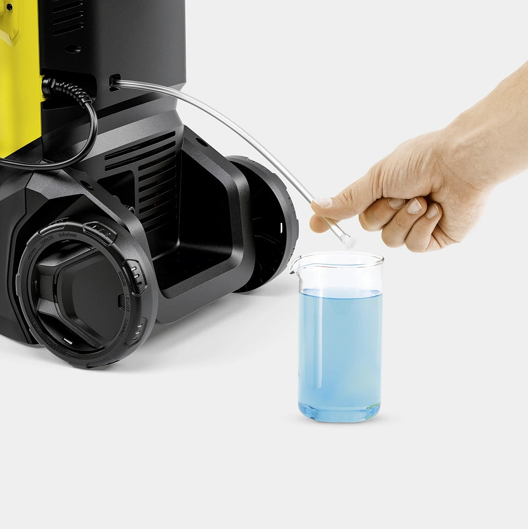 myjka-cisnieniowa-karcher-k-4-1.679-561.0-2.jpg
