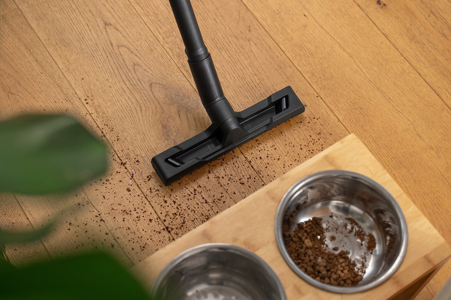 odkurzacz-pioracy-karcher-se-4-plus-1.081-170.0-1.jpg