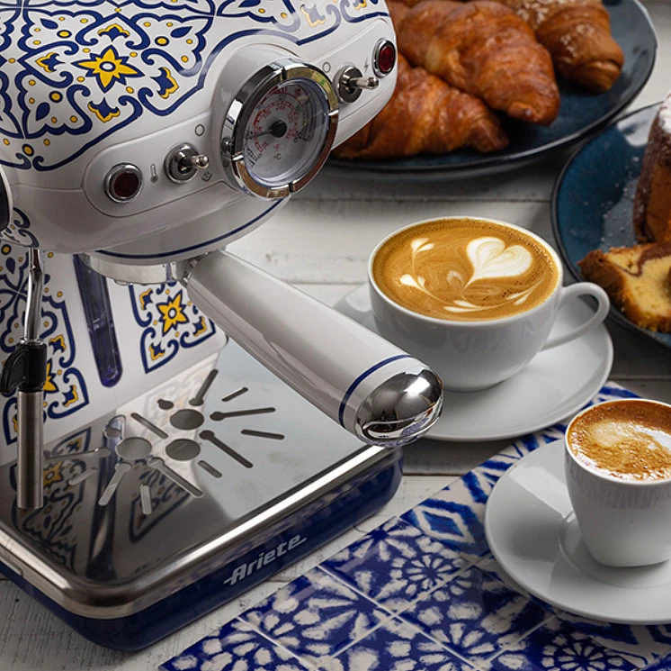 ekspres-kolbowy-aiete-1389-espresso-capri-cappucino.jpg
