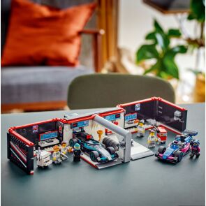 klocki-lego-city-f1-garaz-i-bolidy-mercedes-amg-i-alpine-60444-zabawa-4.jpg