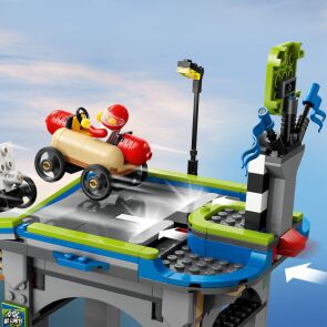 klocki-lego-city-bez-granic-tor-z-rampami-dla-wyscigowek-60460-6.jpg