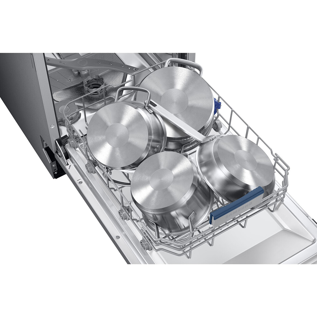 zmywarka-samsung-dw50dg450b00-nowe-garnki-w-dolnym-koszu.jpg