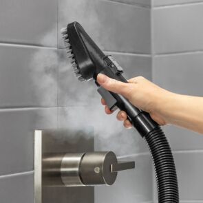 odkurzacz-pioracy-bissell-spotclean-hydrosteam-select-3697n-lazienka.jpg