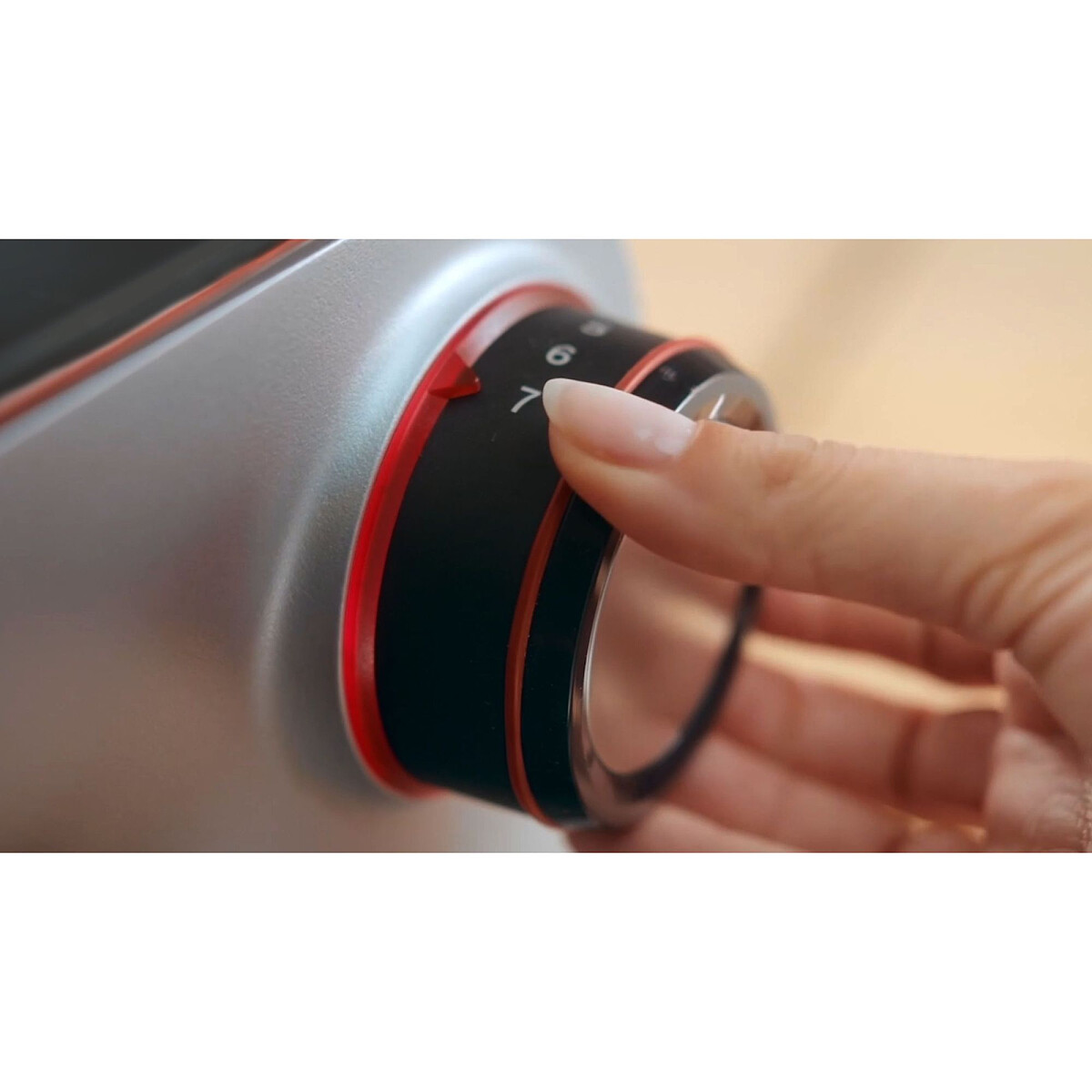 robot-planetarny-bosch-serie-8-optimu-mmum9b34s27-pokretlo.jpg