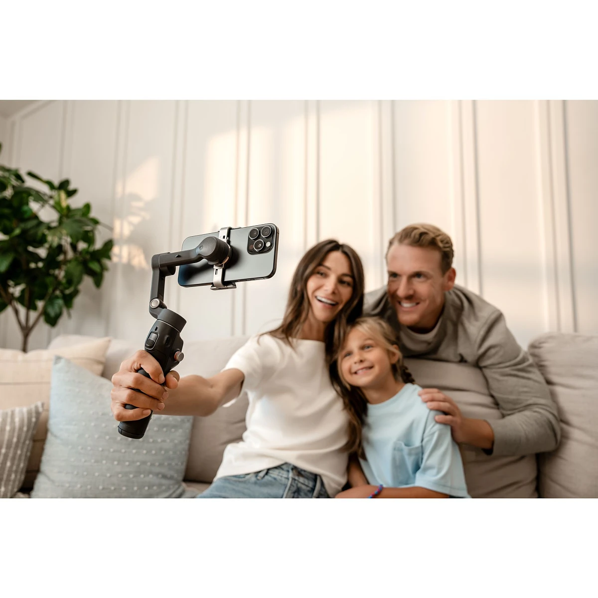 gimbal-dji-osmo-mobile-8%20%2815%29.jpg