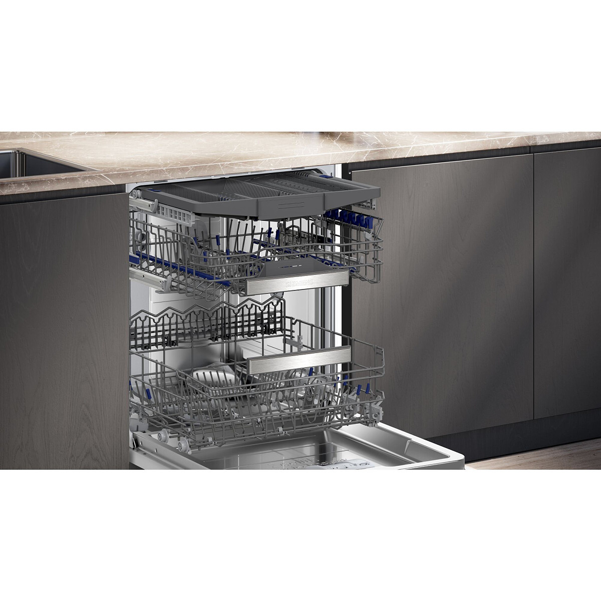 zmywarka-siemens-iq700-sn97tx02ce-w-zabudowei-otwarta-wysuniete-kosze.jpg