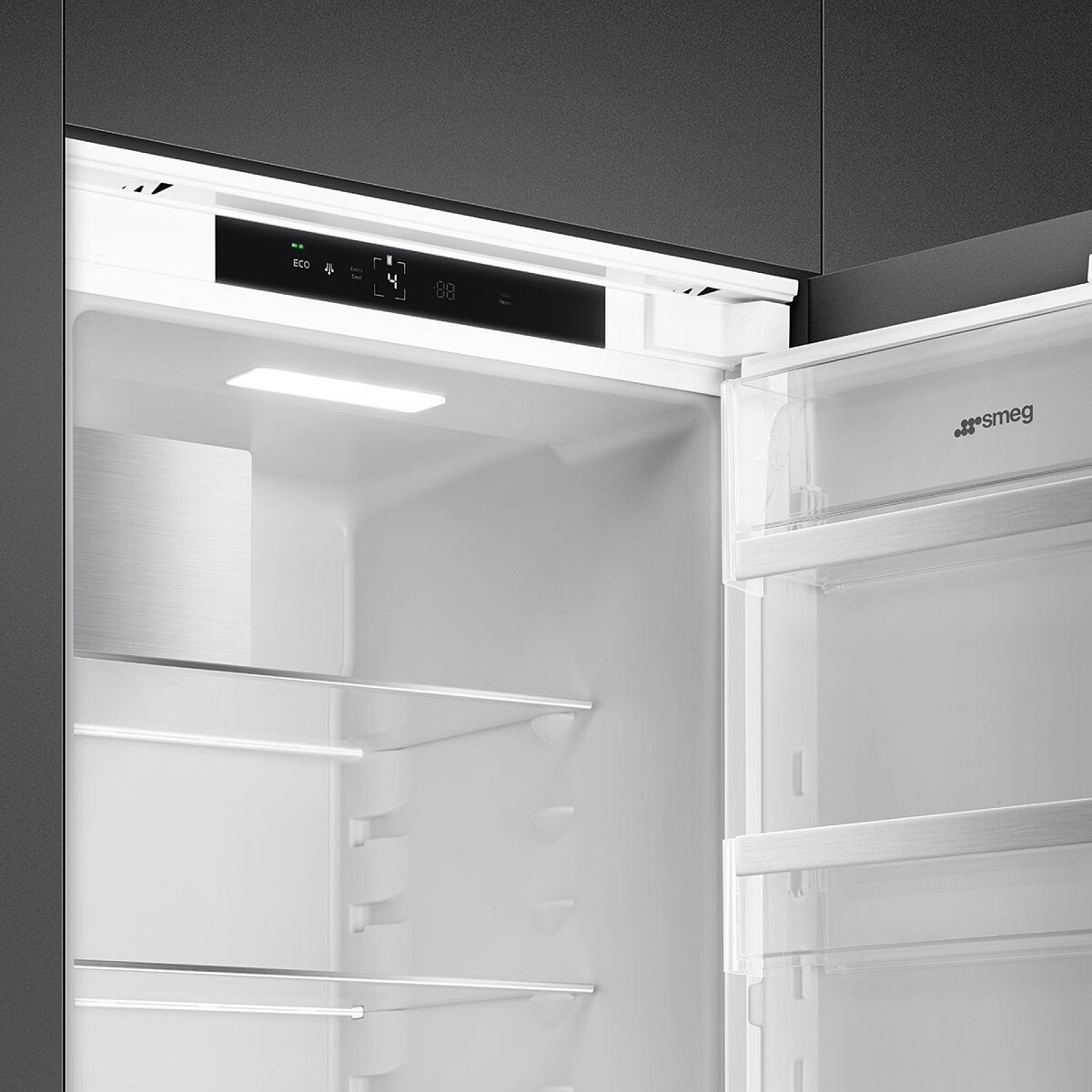 chlodziarka-smeg-universal-s9l174d1d-wyswietlacz.jpg