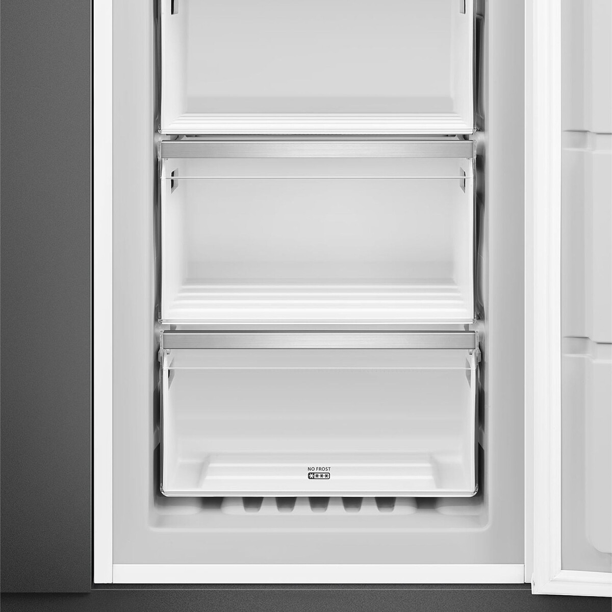 zamrazarka-szufladowa-smeg-universal-s9f174nd-szuflady.jpg