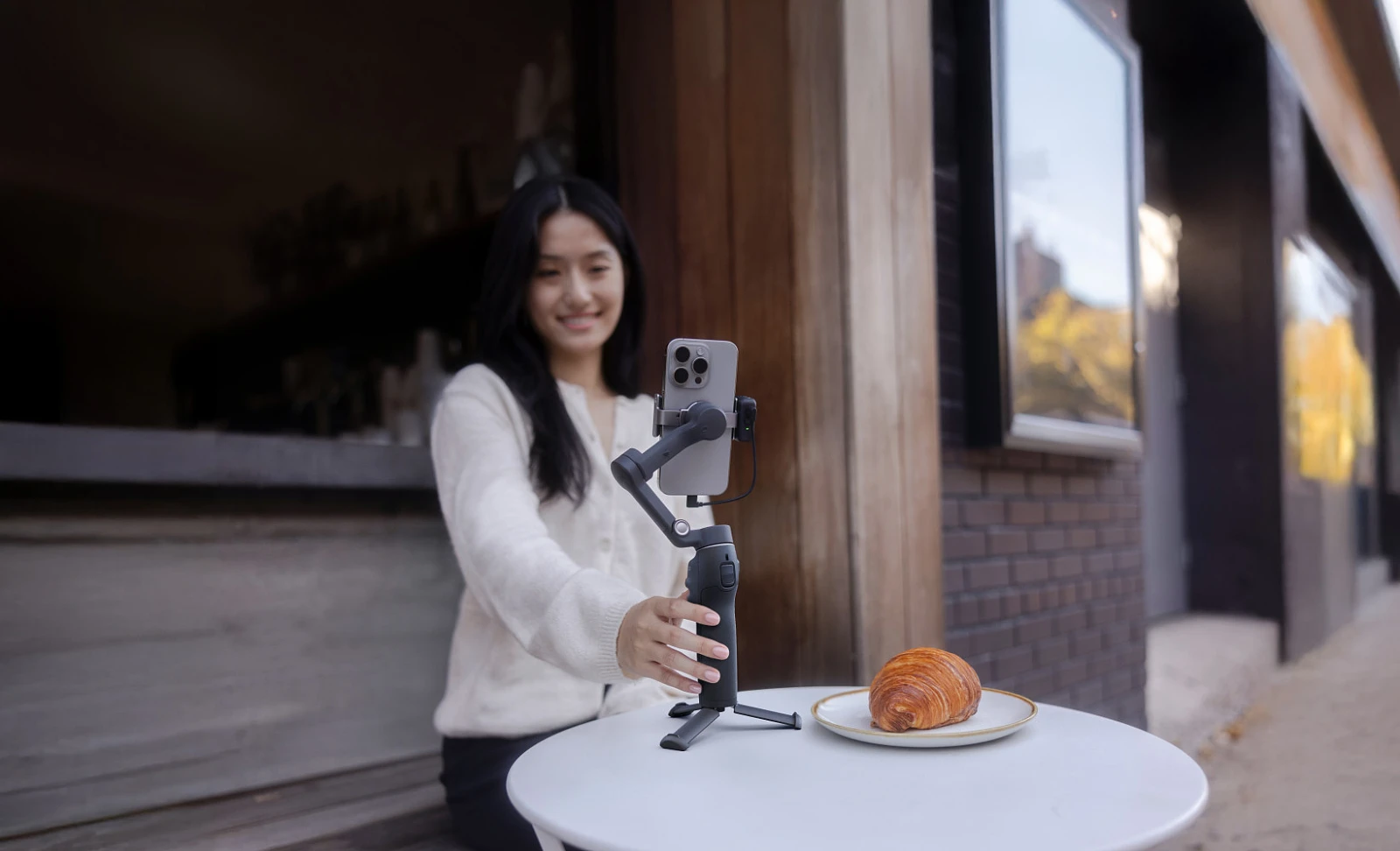 gimbal-dji-osmo-mobile-7p%20%287%29.jpg