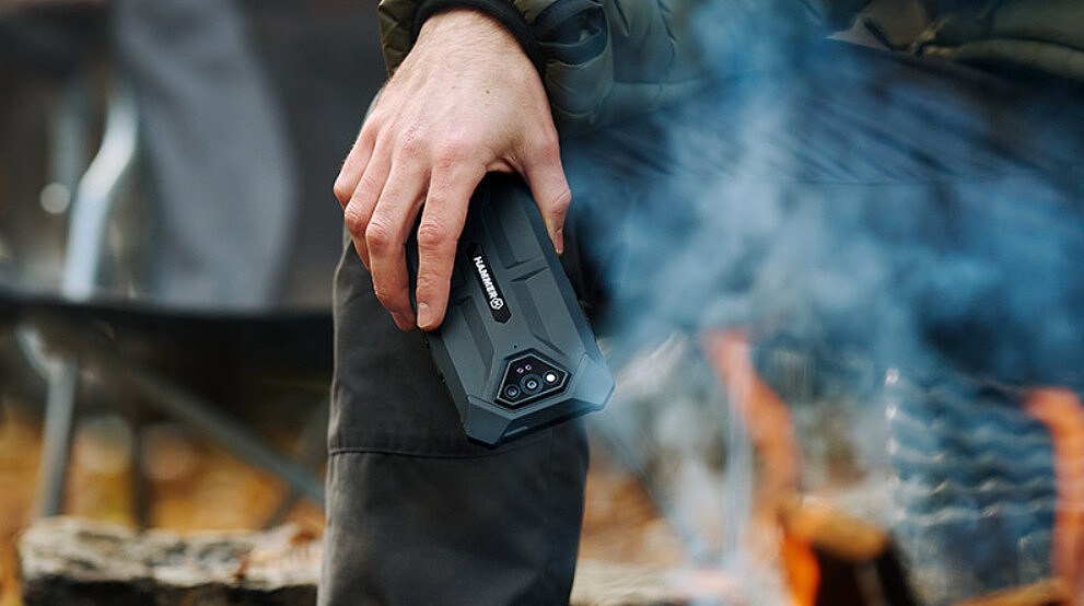 smartfon-hammer-iron-v-czarny-9.jpg