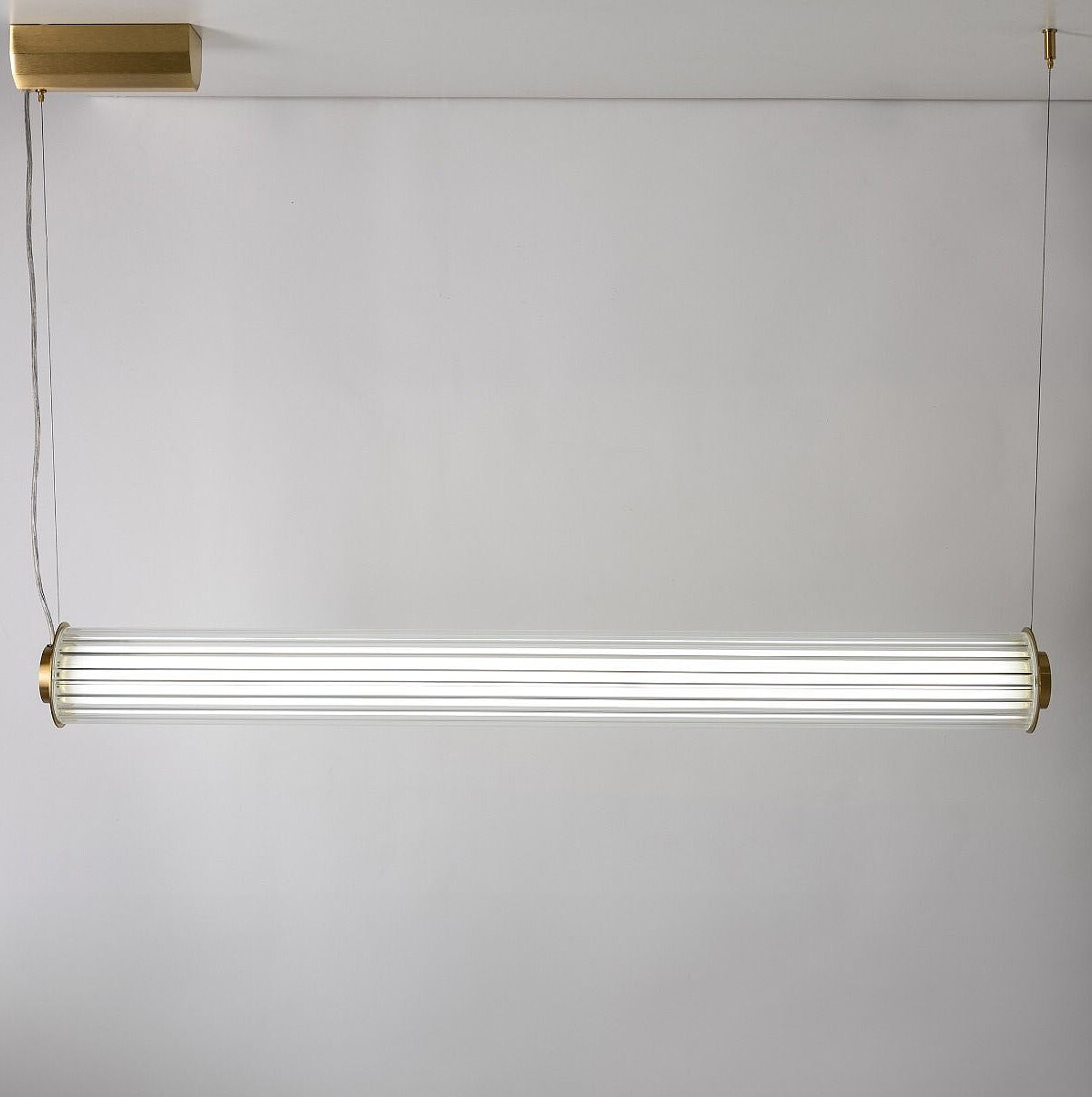 lampa-wiszaca-zuma-line-como-1232-mosiadz-4.jpg