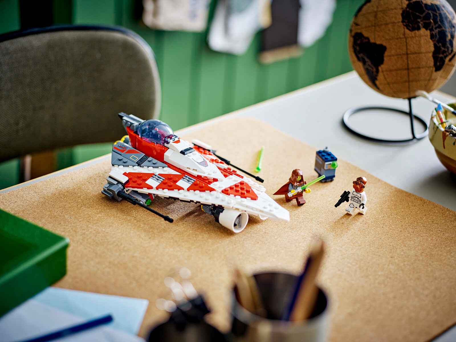 klocki-lego-star-wars-mysliwiec-rycerza-jedi-boba-75388-zlozony-zestaw.jpg