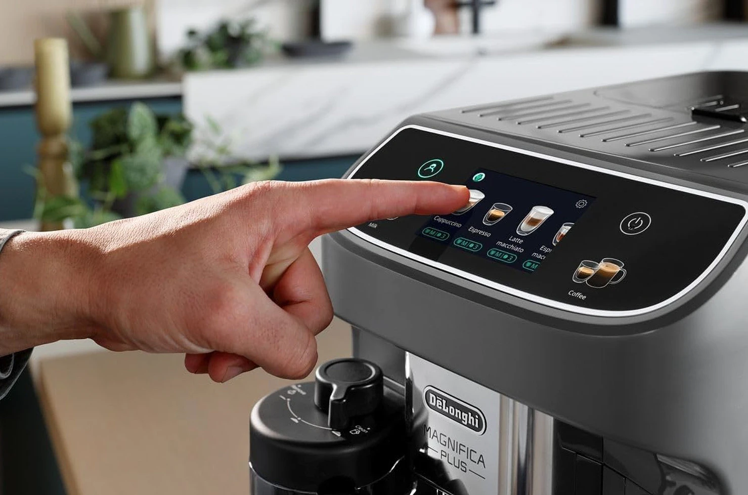 ekspres-cisnieniowy-delonghi-magnifica-plus-ecam320.61.g-panel.jpg