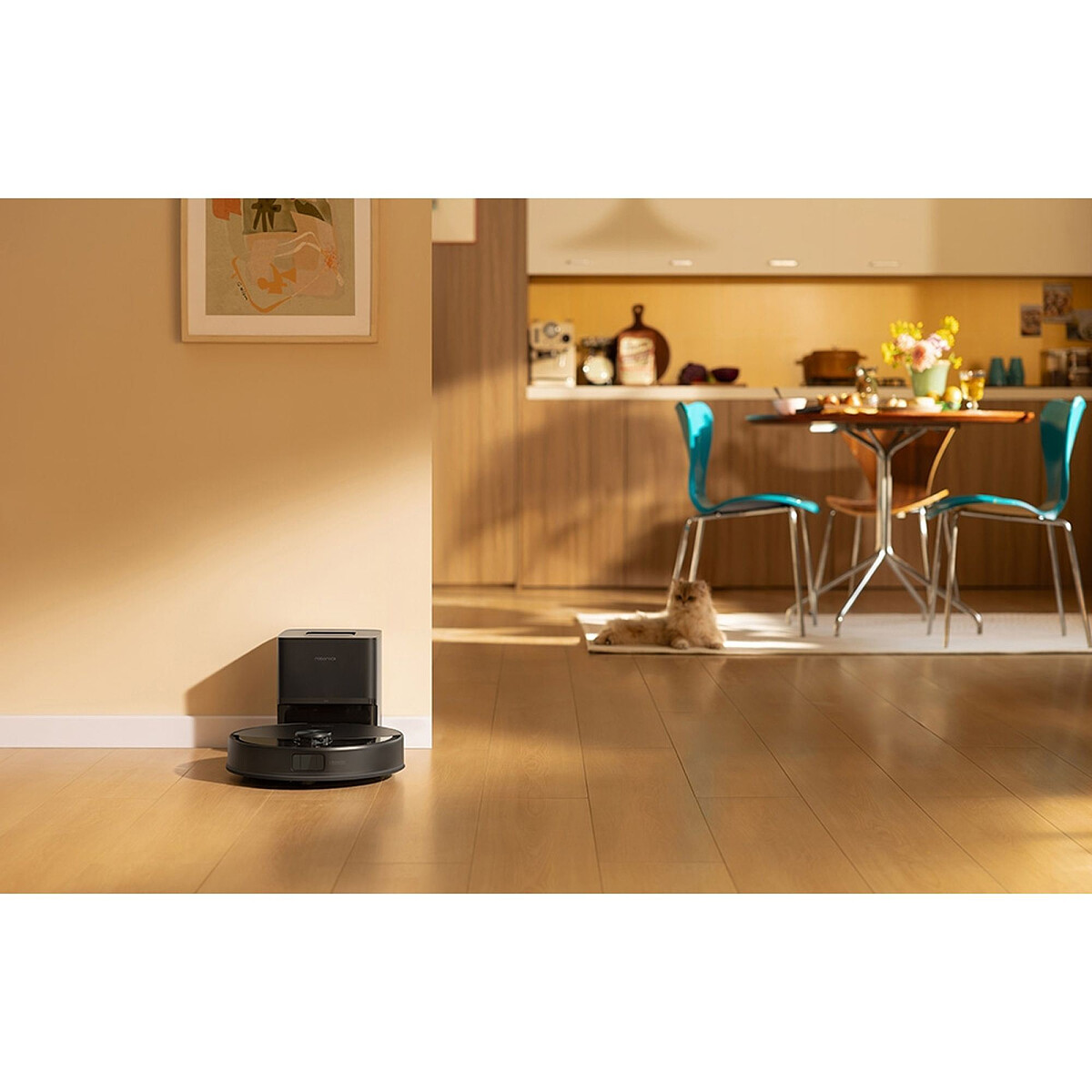 robot-sprzatajacy-roborock-q10-vf-plus-czarny-stacja.jpg