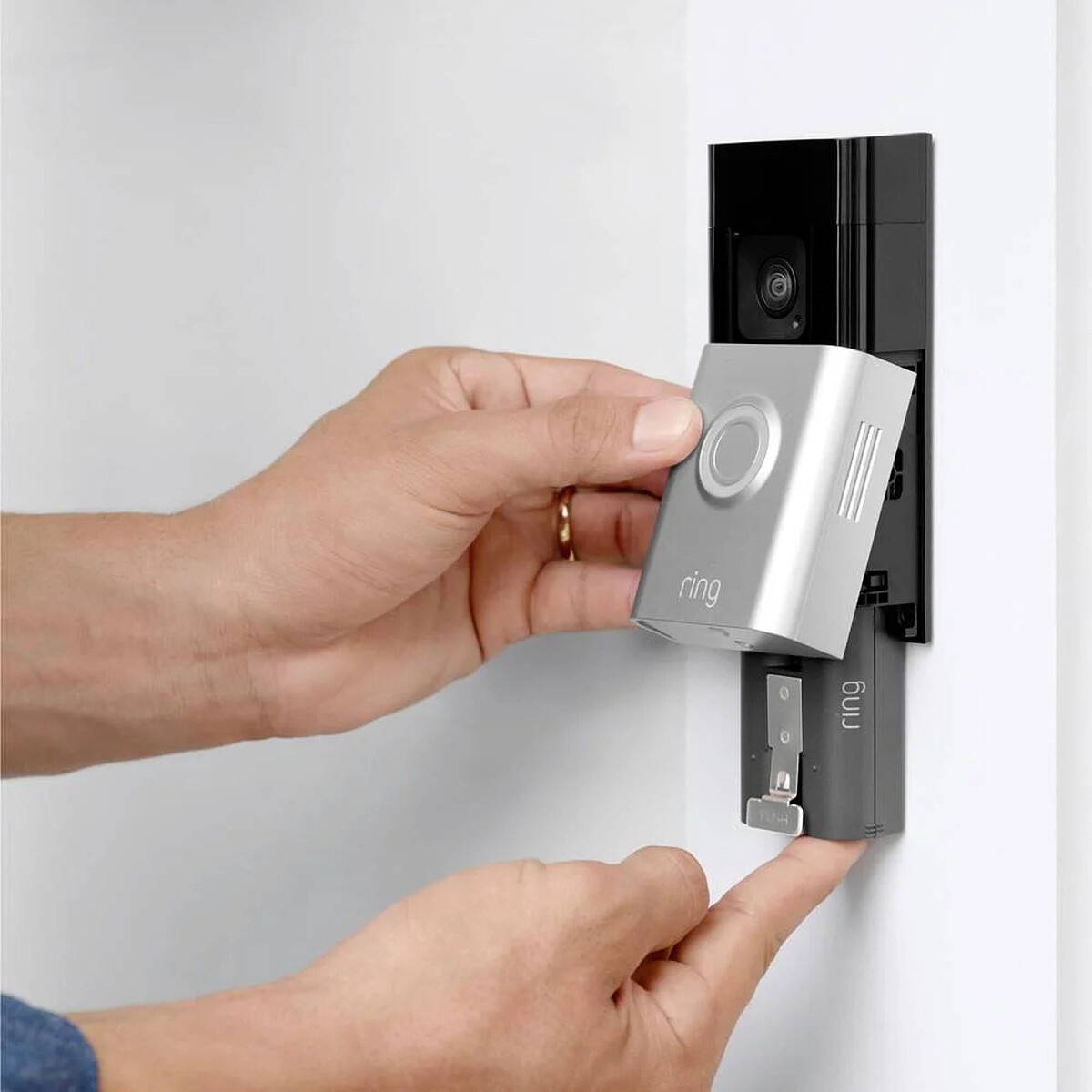 wideodzwonek-ring-battery-doorbell-pro-montaz.jpg