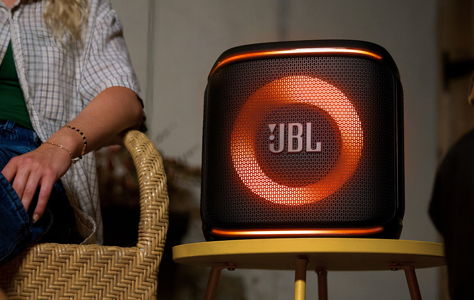 glosnik-jbl-partybox-encore-2-aranz.jpg