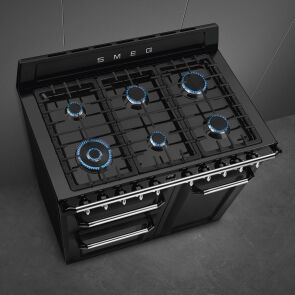kuchania-gazowo-elektryczna-smeg-victoria-tr103bl-plyta-gazowa.jpg