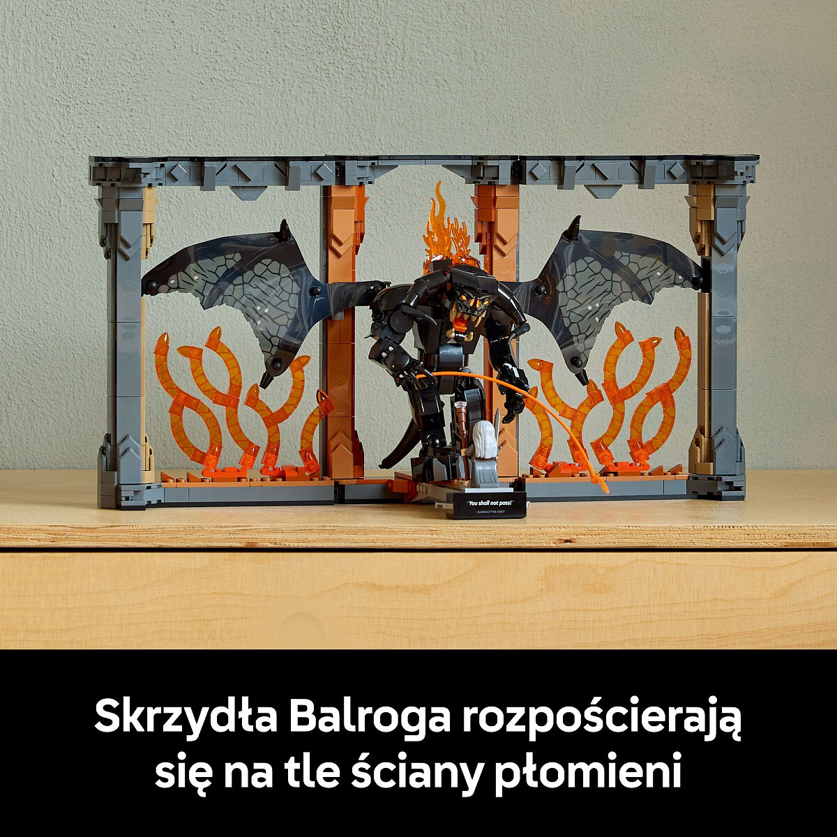 klocki-lego-icons-wladca-pierscieni-book-nook-z-balrogiem-10367-skrzydla.jpg