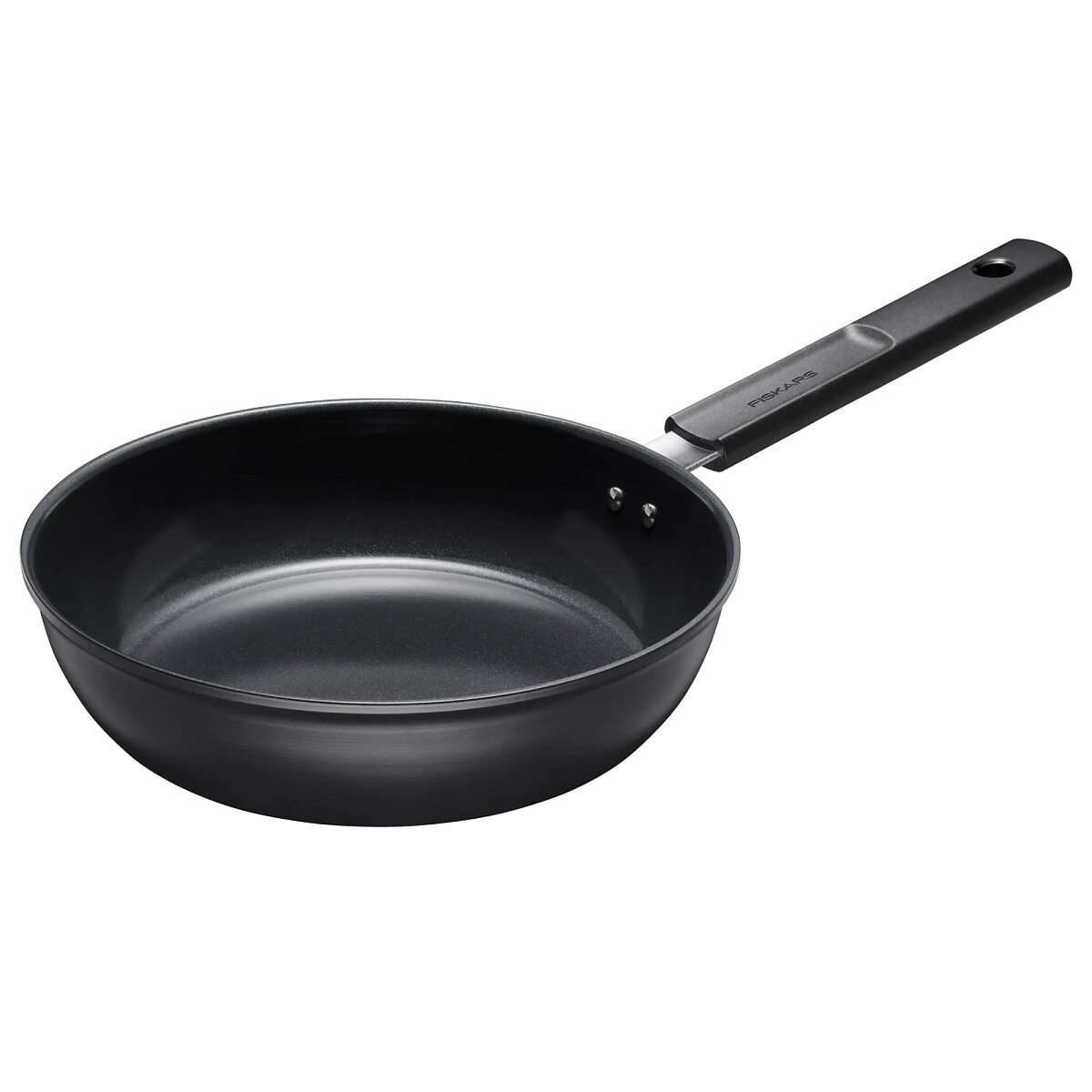 patelnia-gleboka-fiskars-hard-face-28-cm-skos.jpg