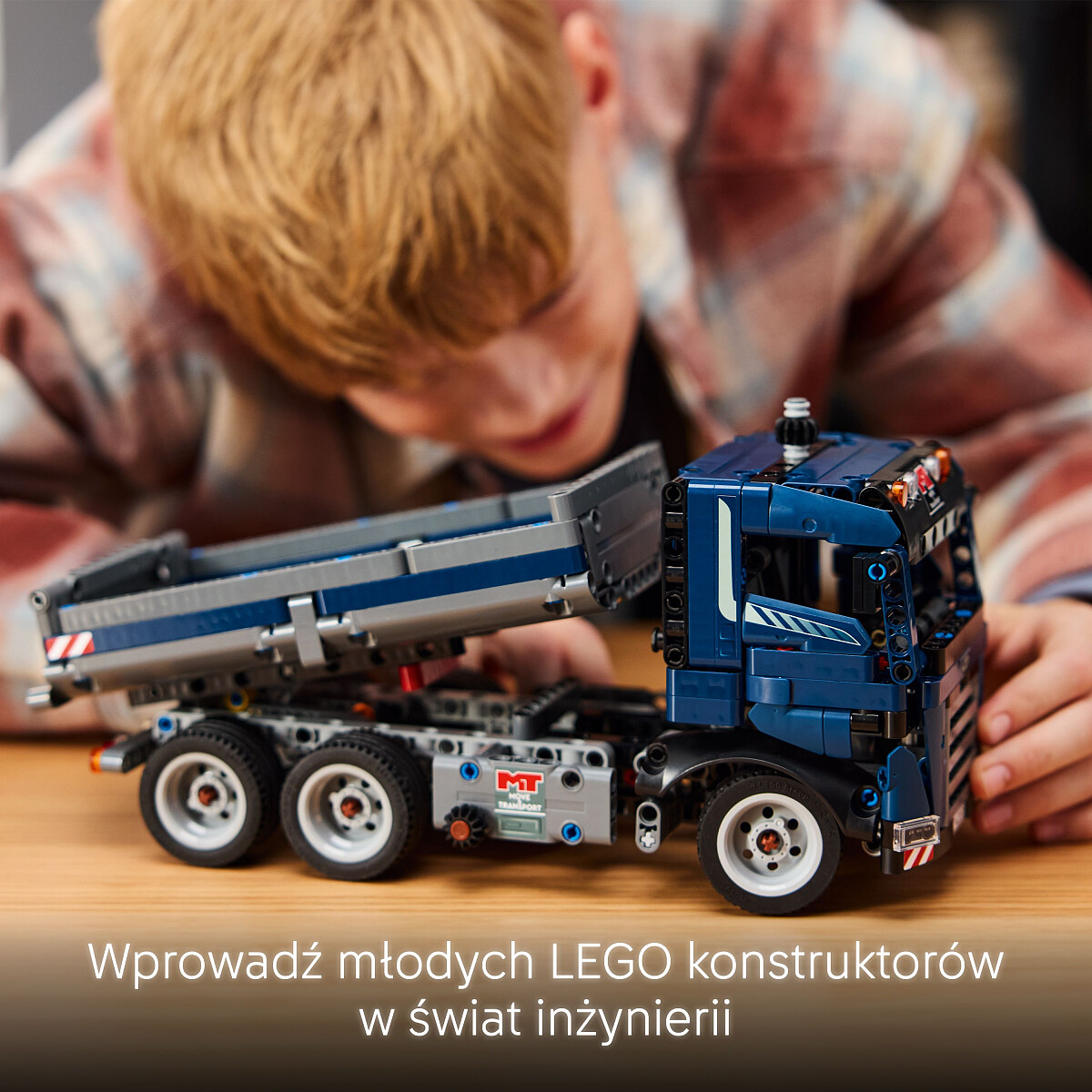 klocki-lego-technic-wywrotka-z-przechylana-skrzynia-42203-swiat-inzynierii.jpg