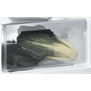 chlodziarka-indesit-si6-2-s-eu-salata-w-szufladzie.jpg