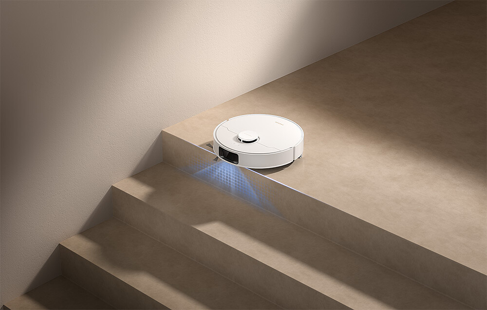 robot-sprzatajacy-dreame-d20-plus-bialy-schody.jpg